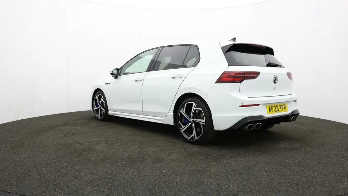 2023-volkswagen-golf-20-tsi-r-320ps-hatchback-big-75