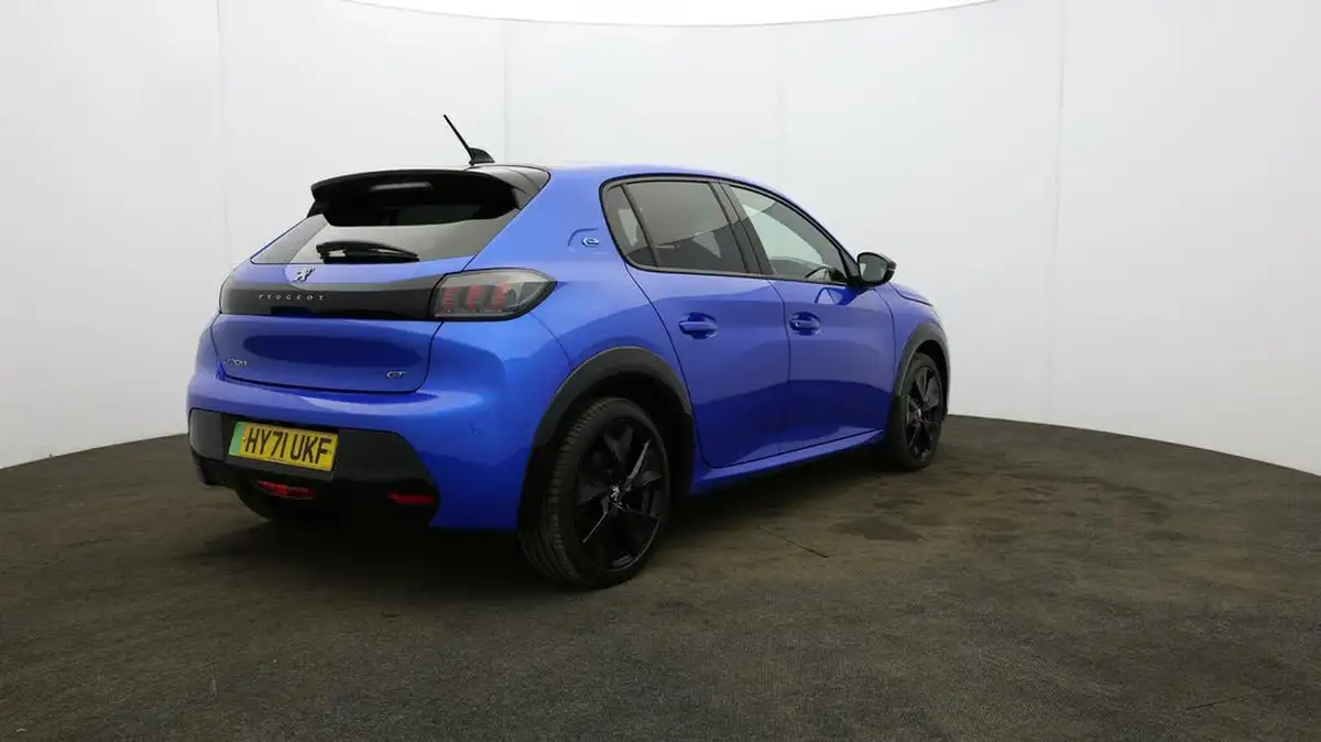2021-peugeot-208-e-gt-premium-big-52