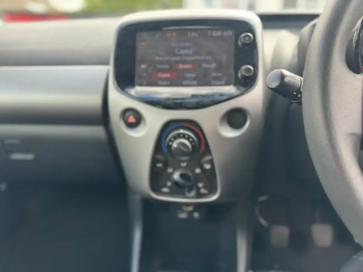 2017-citroen-c1-12-puretech-feel-5d-big-15