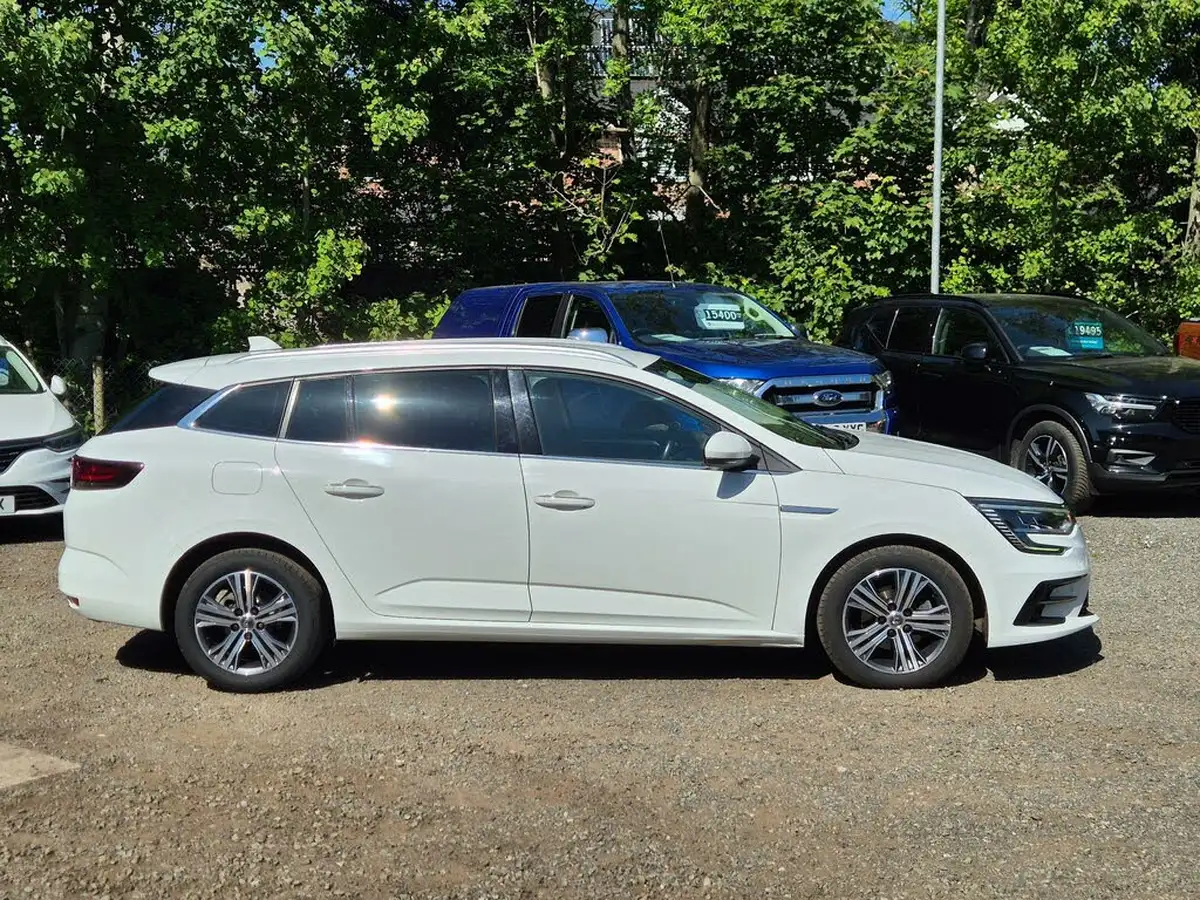 2021-renault-megane-15dci-iconic-sport-tourer-big-7