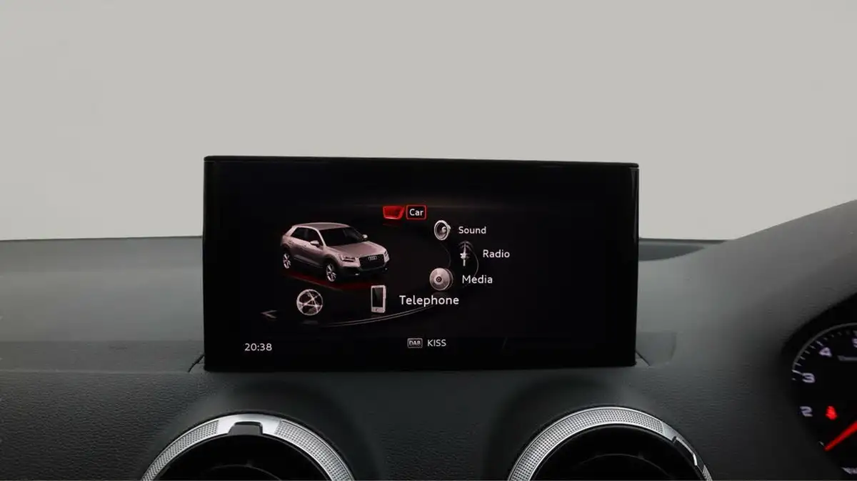 2021-audi-q2-10-30-tfsi-technik-big-11