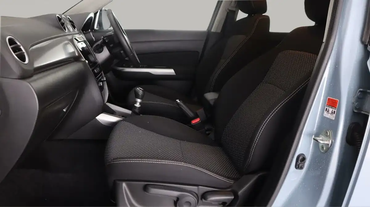 2019-suzuki-vitara-14-boosterjet-sz-t-big-14
