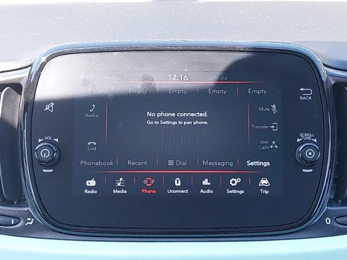 2021-fiat-500-10-lounge-big-10