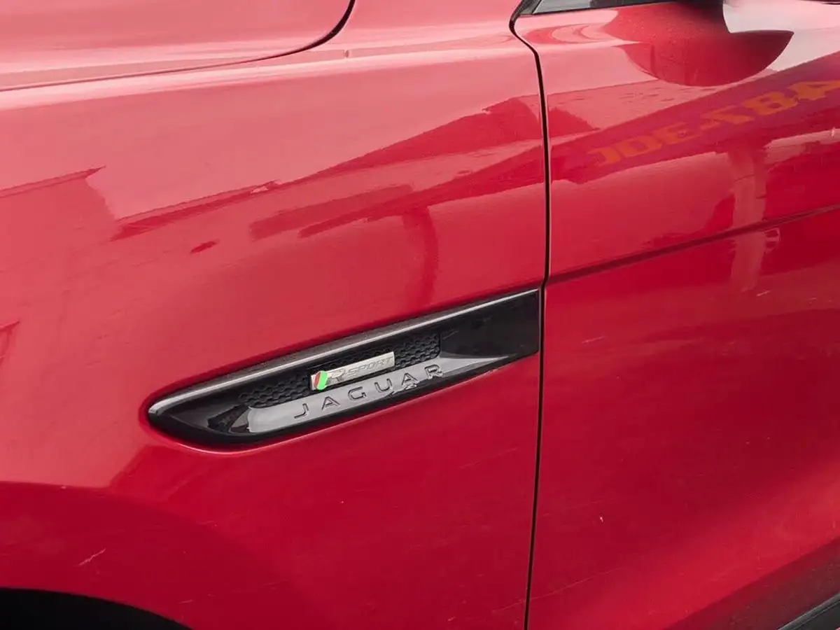 2016-jaguar-f-pace-20-i4d-r-sport-awd-auto-big-35