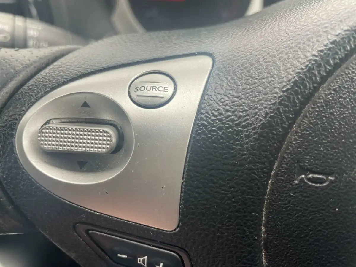 2013-nissan-juke-16-acenta-cvt-big-21