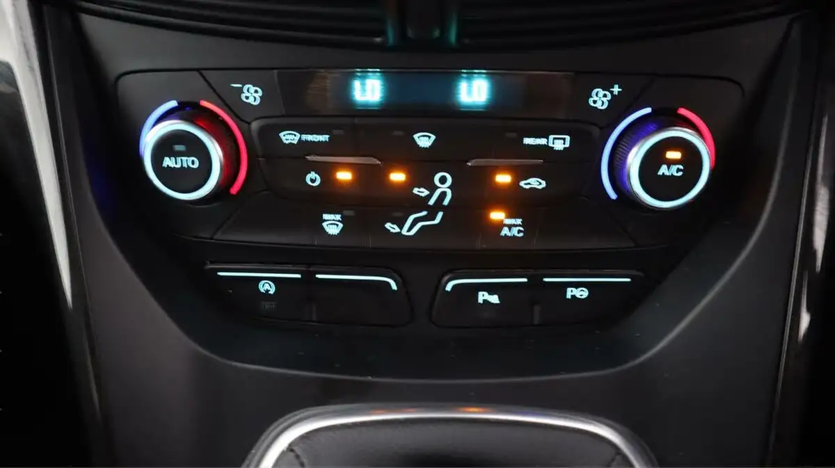 2020-ford-kuga-20tdci-st-line-edition-150ps-big-12