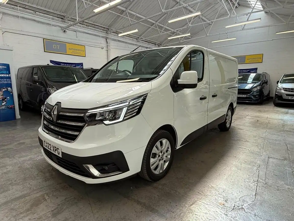 2022-renault-trafic-20dci-sl28-130-sport-big-18