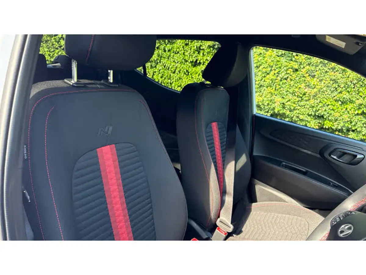 2024-hyundai-i10-10-t-gdi-n-line-90ps-two-tone-roof-big-62