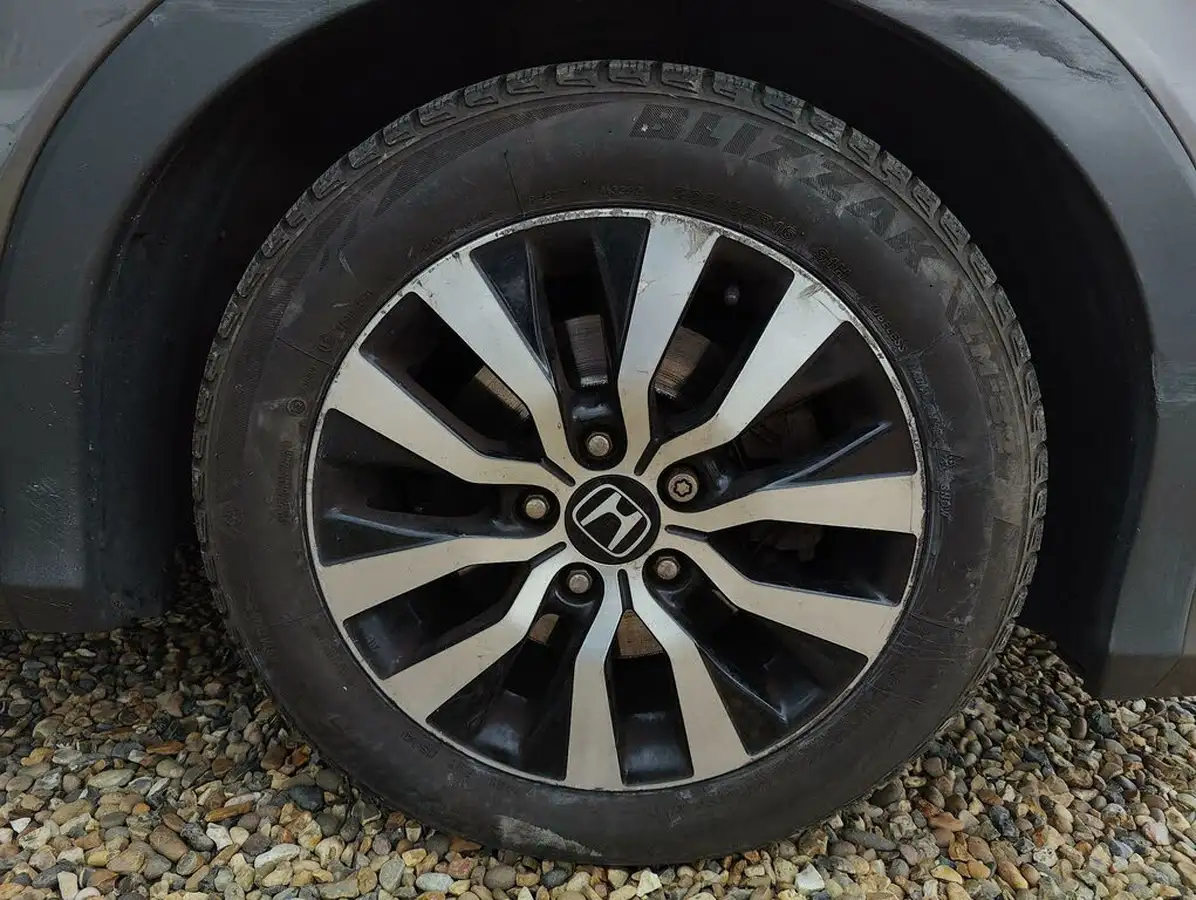 2013-honda-civic-16td-es-big-32