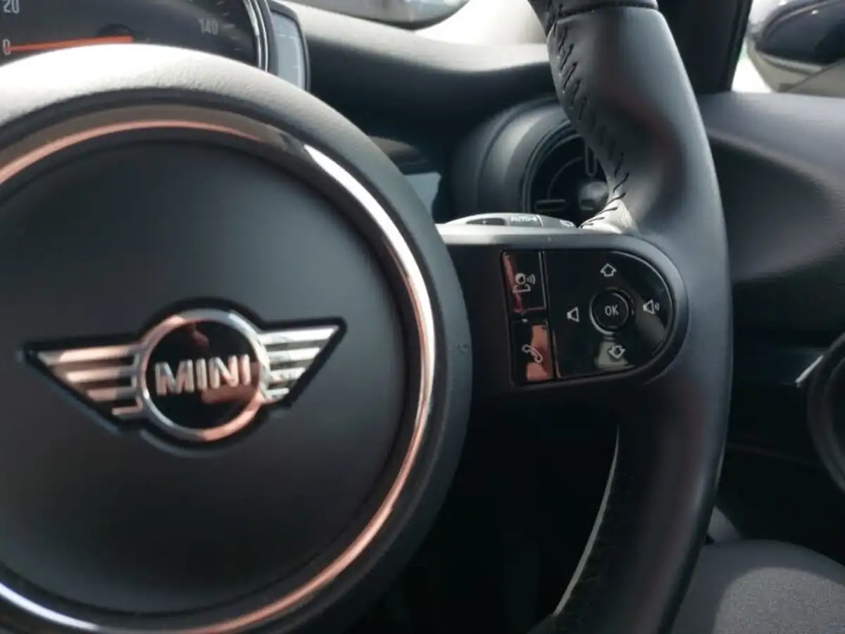 2022-mini-cooper-15-cooper-classic-hatchback-5d-auto-big-13