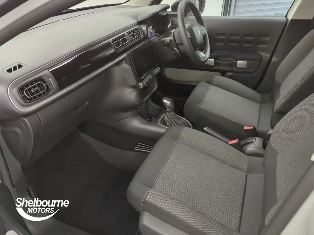 2024-citroen-c3-12-puretech-plus-110ps-eat6-big-9