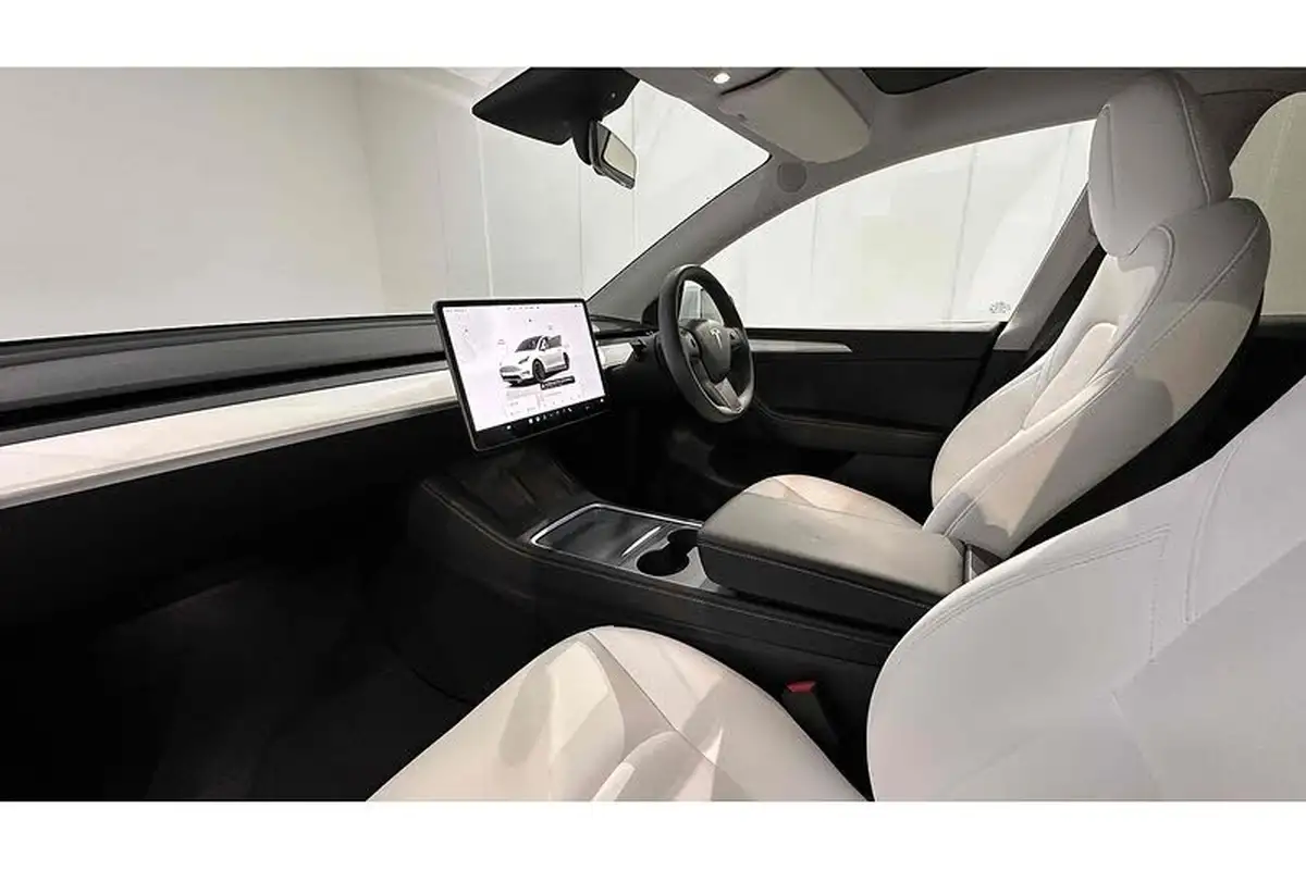 2023-tesla-model-y-e-performance-big-20
