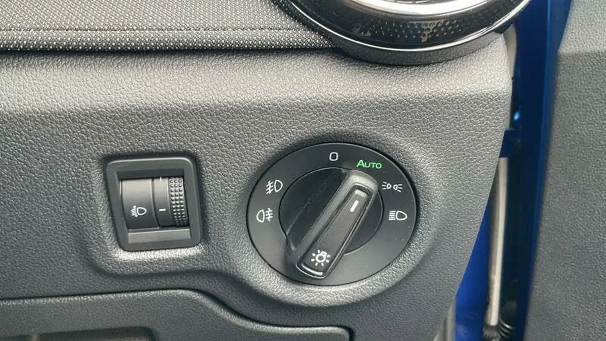 2024-skoda-fabia-10-tsi-colour-edition-116ps-big-23