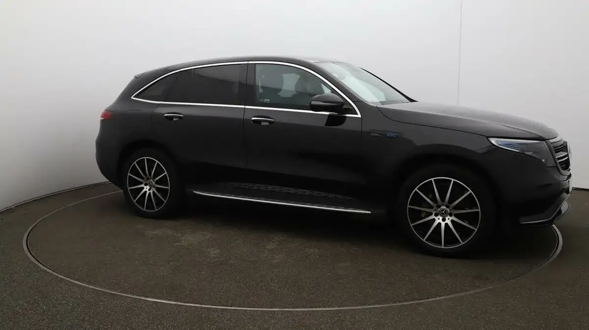 2021-mercedes-benz-eqc-e-eqc-400-amg-line-big-45