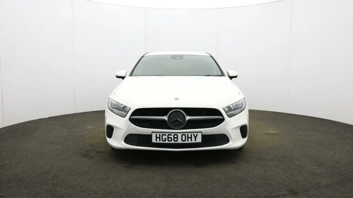 2018-mercedes-benz-a-class-15d-a180d-se-116ps-ss-7g-dct-big-32