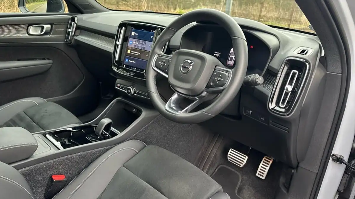 2022-volvo-xc40-e-recharge-pro-big-4