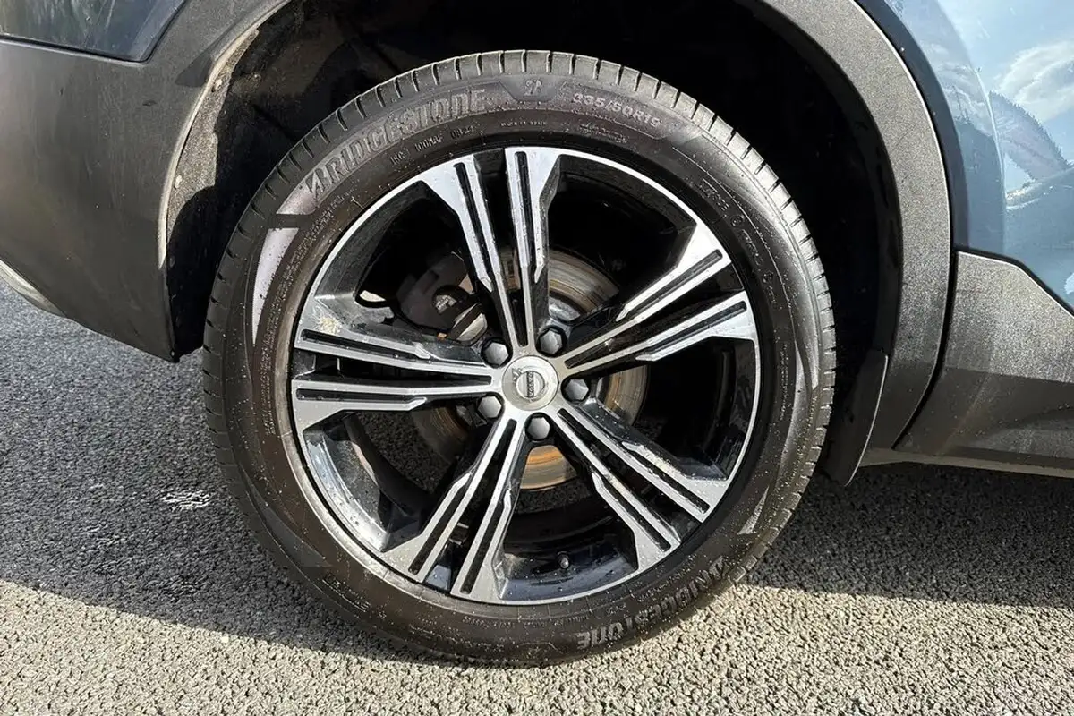 2020-volvo-xc40-20-t4-inscription-pro-big-10