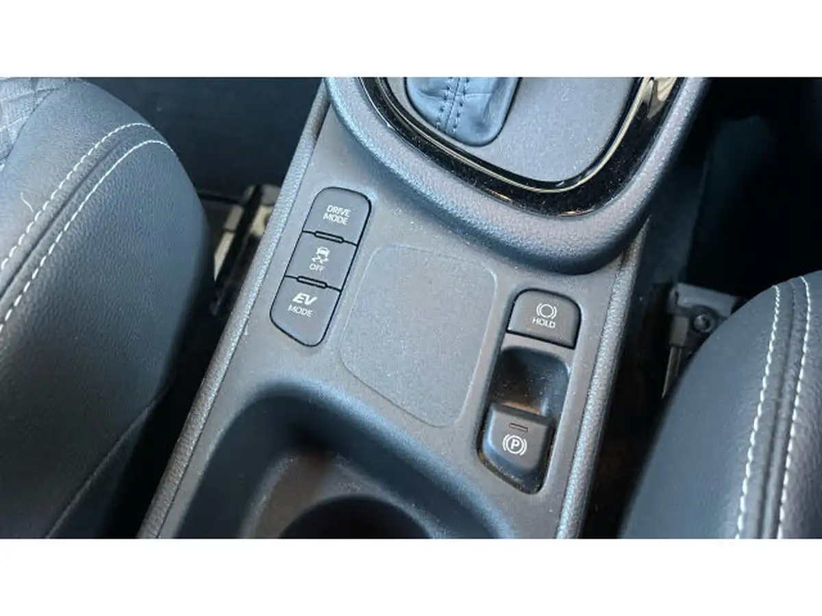 2022-toyota-yaris-15-vvt-i-dynamic-big-35