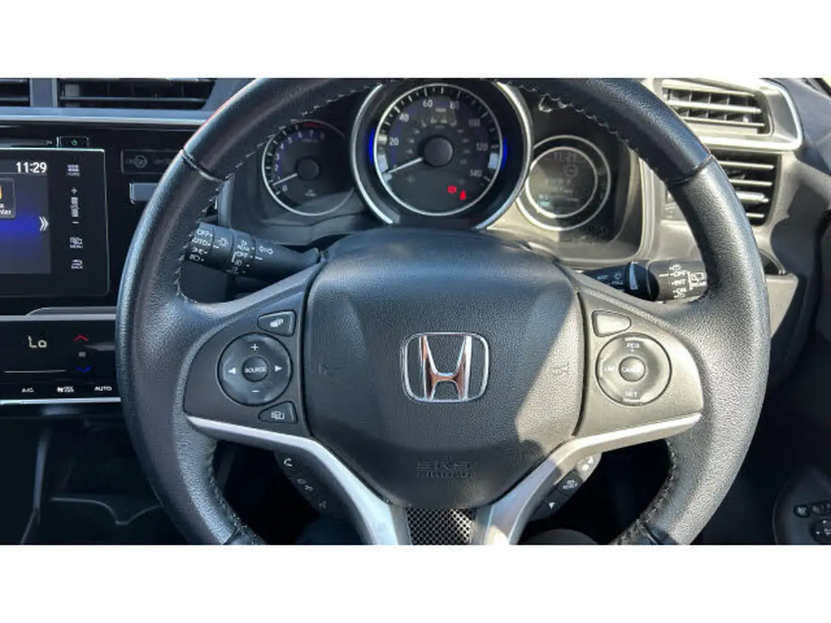 2019-honda-jazz-13-i-vtec-ex-navi-big-35