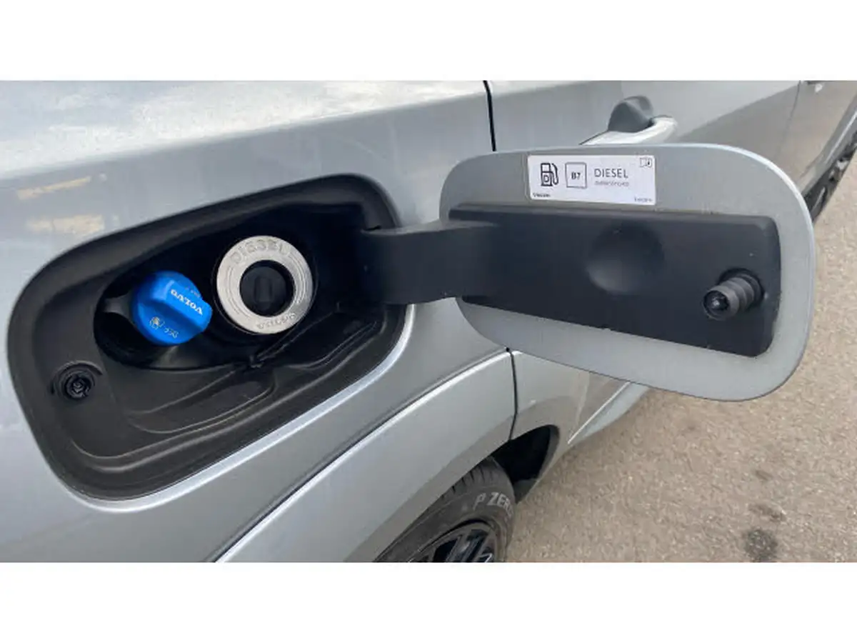 2019-volvo-xc60-20td-d5-r-design-pro-powerpulse-big-39