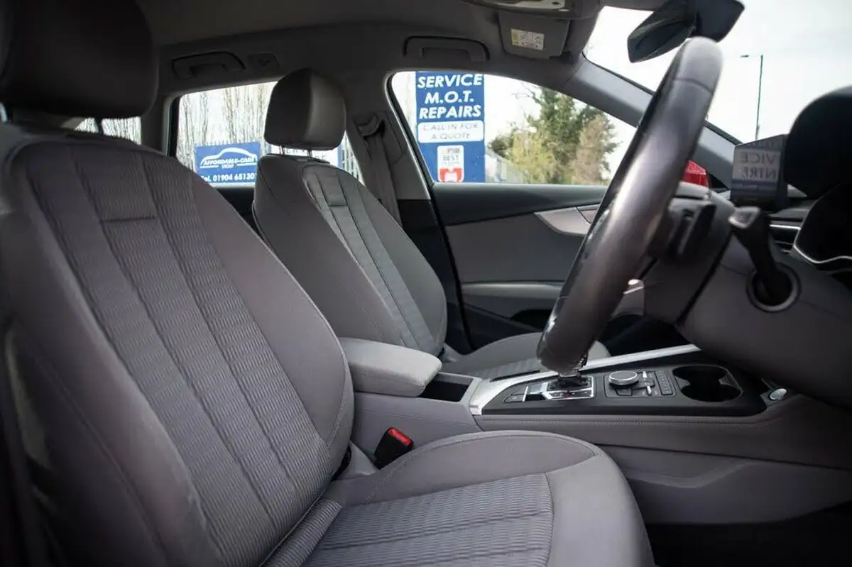 2016-audi-a4-avant-20-tfsi-se-s-tronic-big-27