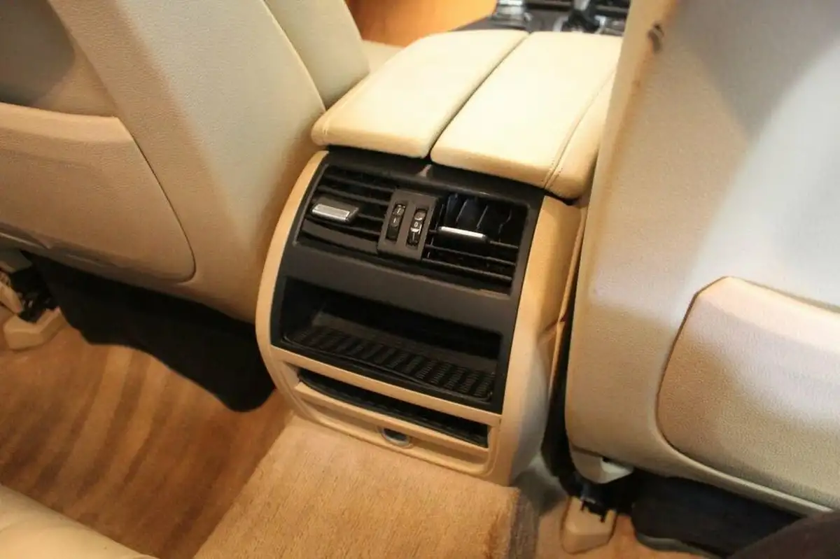 2012-bmw-5-series-20td-520d-m-sport-184bhp-blueperformance-saloon-4d-auto-big-46