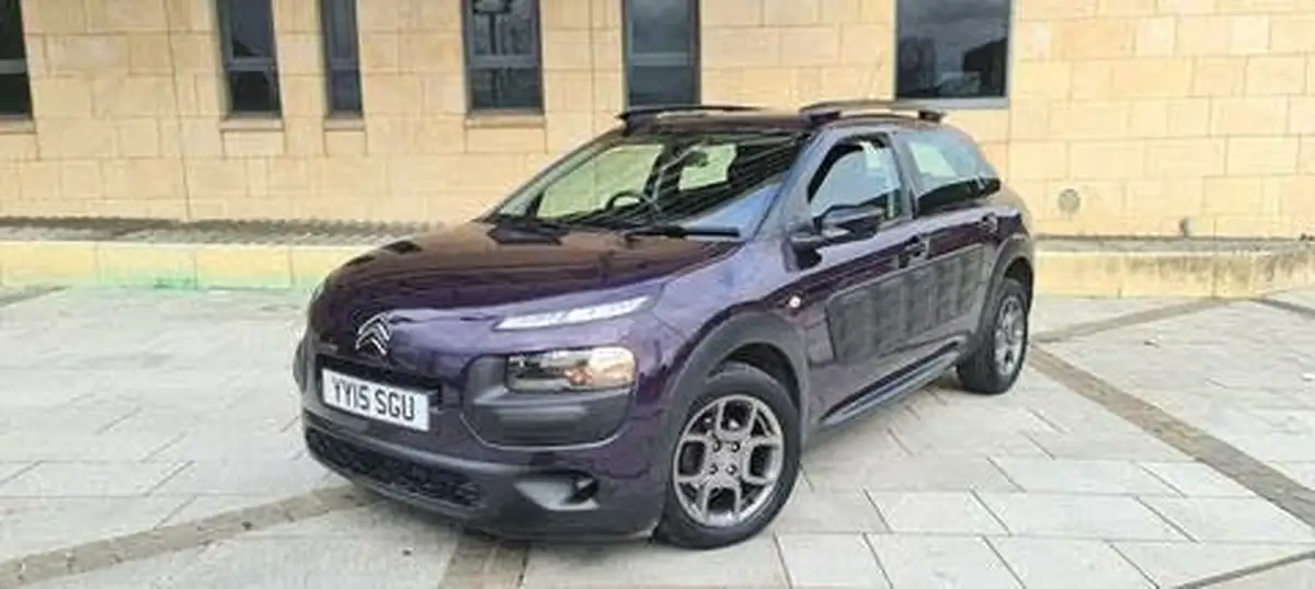 2015-citroen-c4-cactus-16bluehdi-feel-big-3