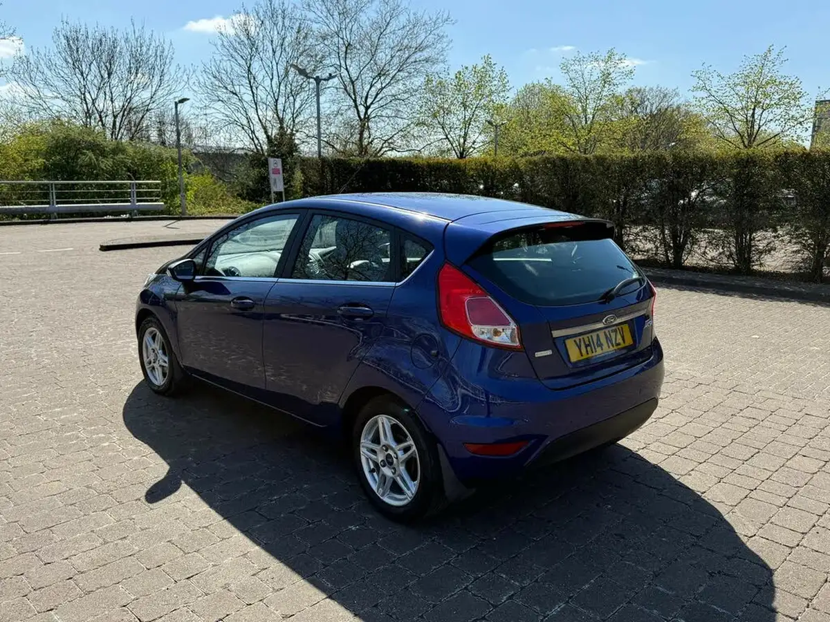 2014-ford-fiesta-10-zetec-100ps-ecoboost-ss-5d-big-6