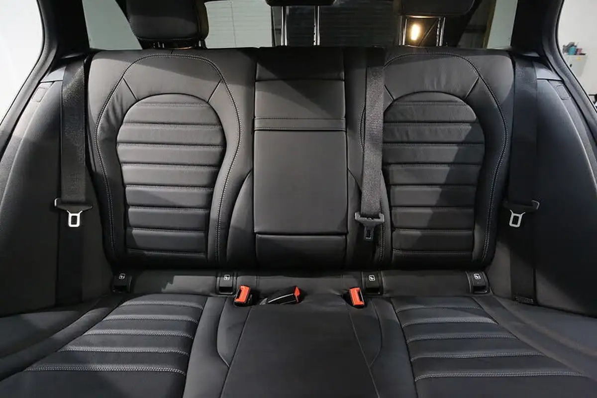 2021-mercedes-benz-c-class-20-c300e-amg-line-night-edition-premium-estate-5d-big-21