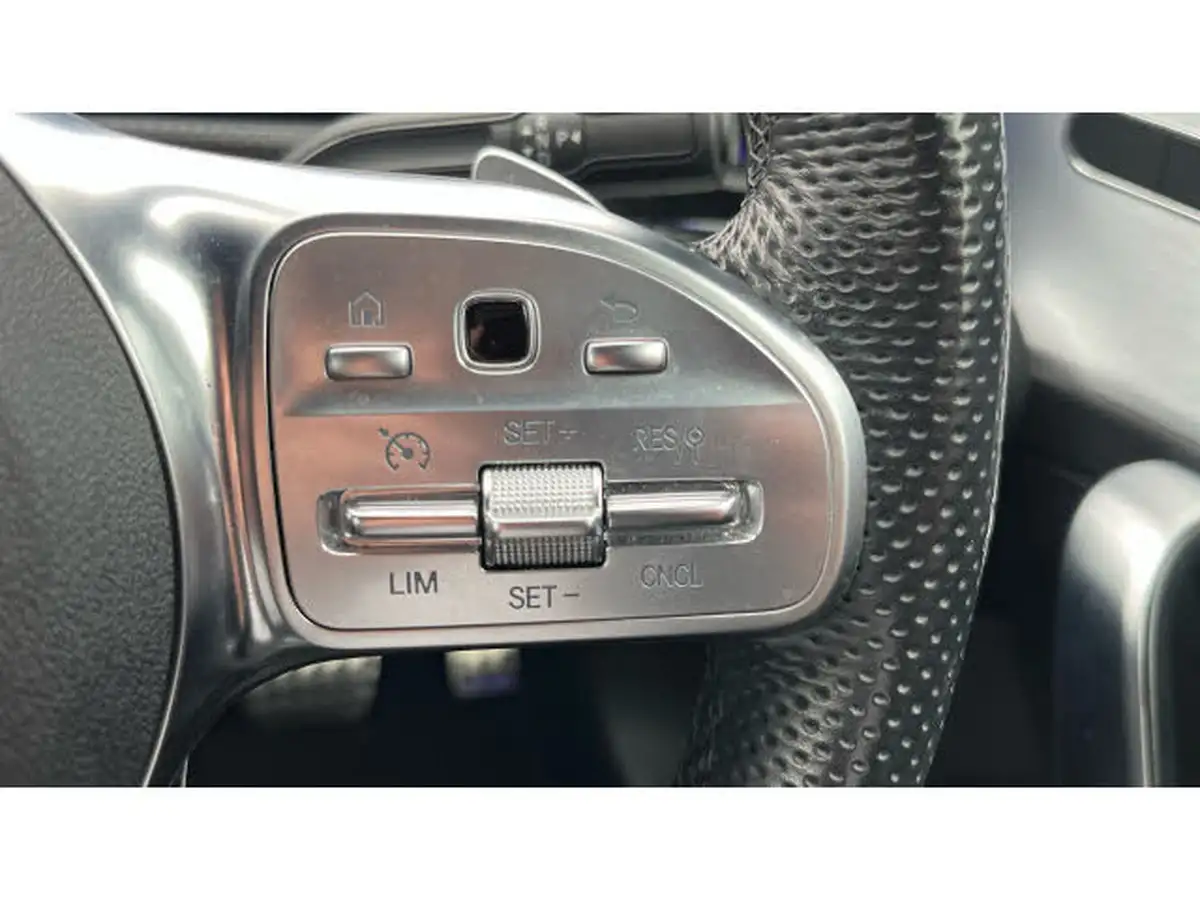 2022-mercedes-benz-cla-13-cla-200-amg-line-premium-shooting-brake-5d-big-26