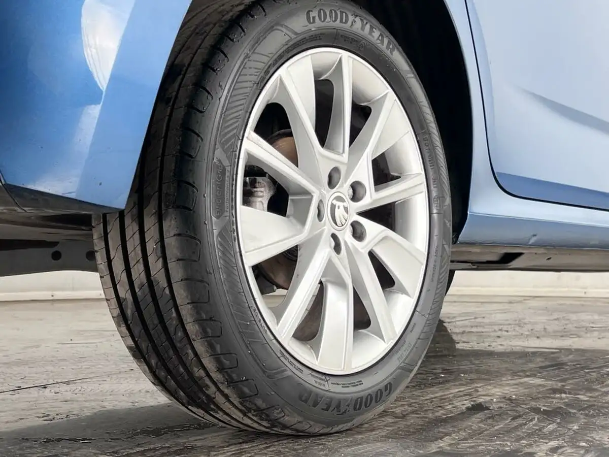 2019-skoda-kamiq-10-tsi-se-115ps-big-8