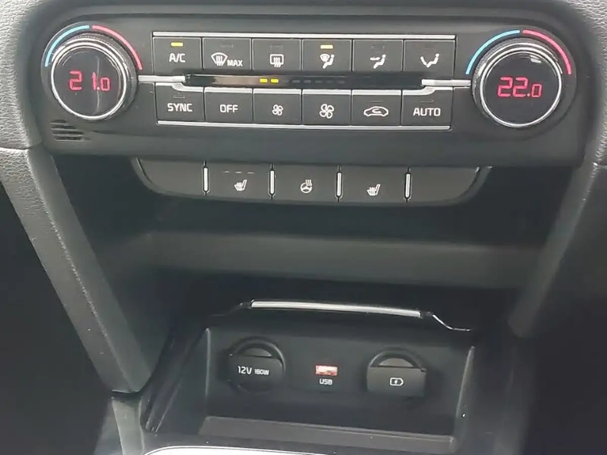 2022-kia-xceed-15-t-gdi-3-big-14
