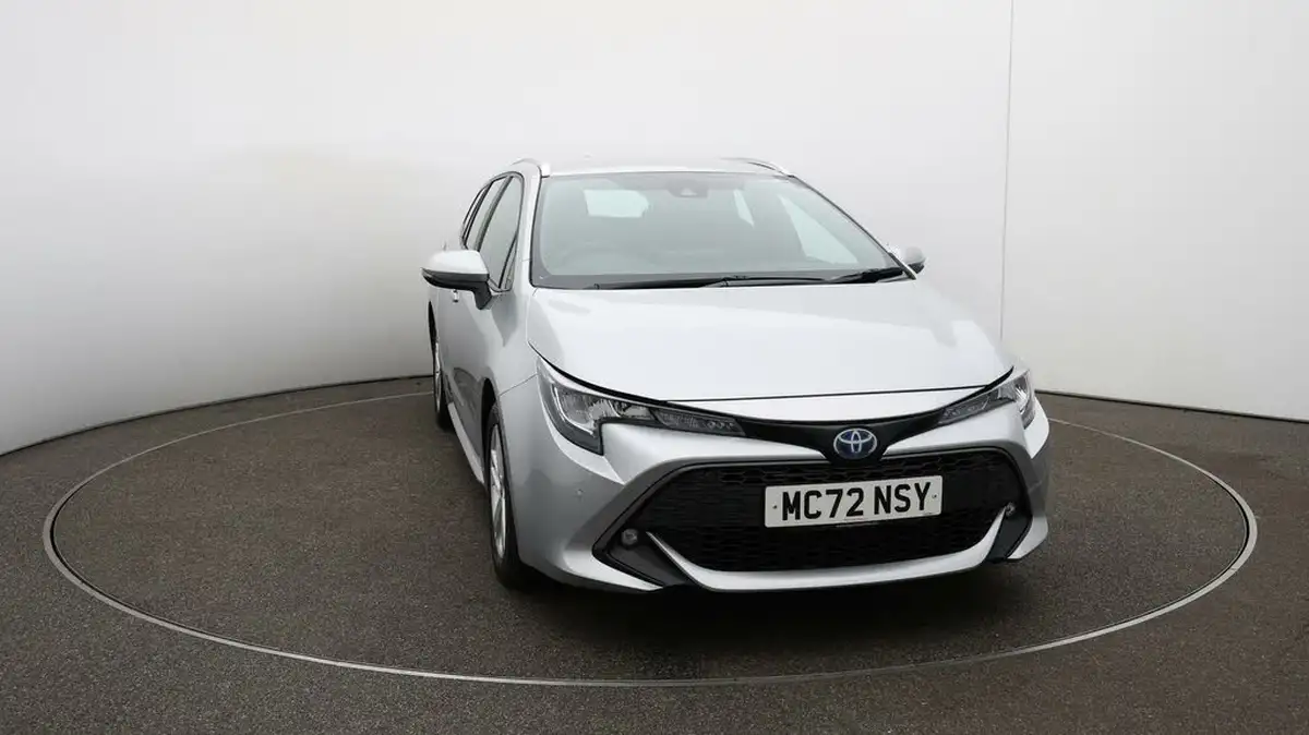 2023-toyota-corolla-18-vvt-i-icon-tech-spare-wheel-touring-sports-5d-big-34