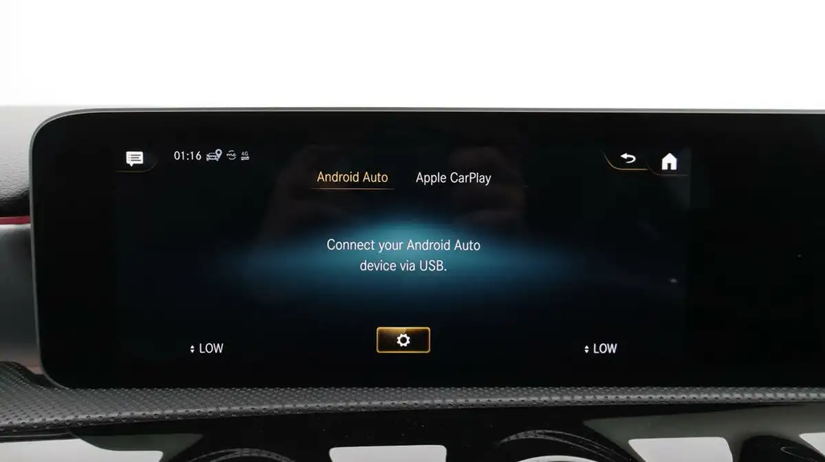 2020-mercedes-benz-a-class-20d-a200d-amg-line-premium-hatchback-5d-big-26