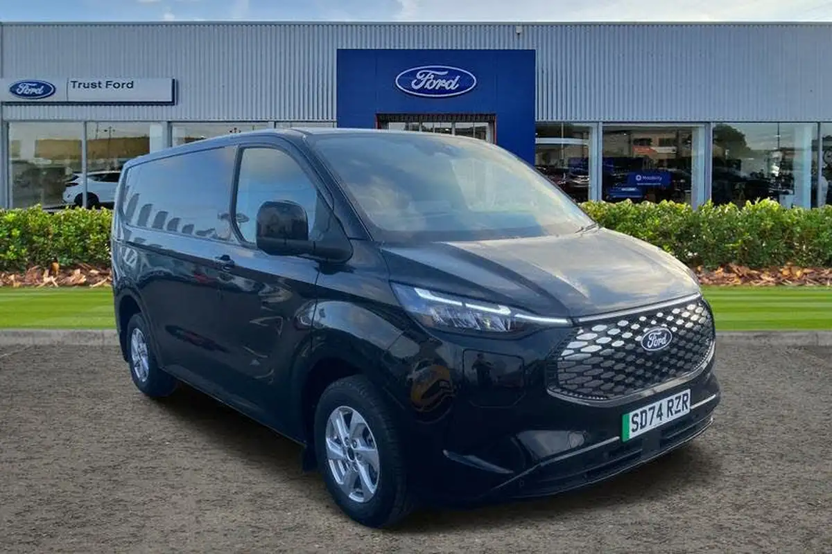 2024-ford-transit-custom-e-320-l1h1-limited-136ps-panel-van-big-0