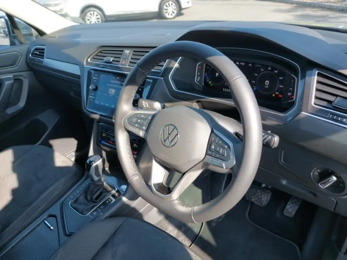 2024-volkswagen-tiguan-allspace-15-tsi-elegance-big-9