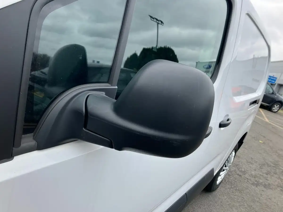 2023-peugeot-partner-15-bluehdi-1000-professional-premium-100pseu6d-ss-big-17