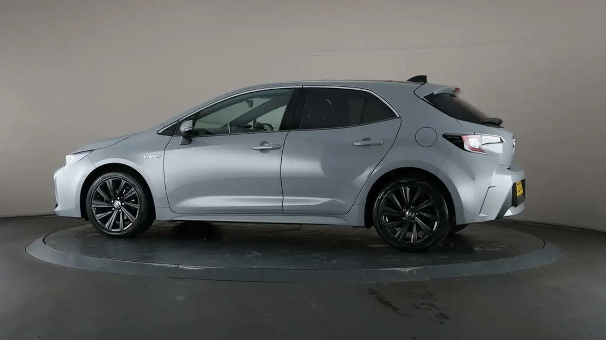 2021-toyota-corolla-18-vvt-i-design-spare-wheel-hatchback-5d-big-68