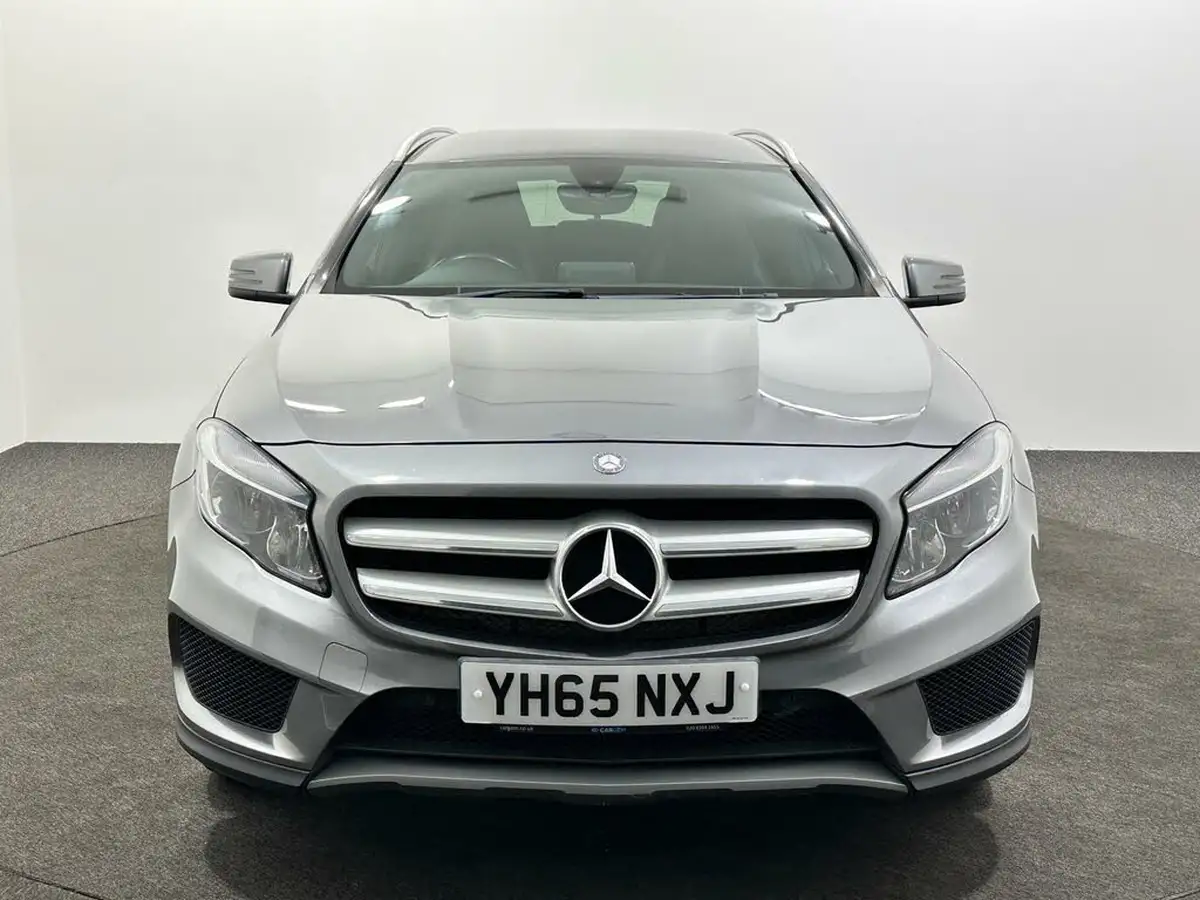 2015-mercedes-benz-gla-class-21d-gla-200d-amg-line-ss-big-1