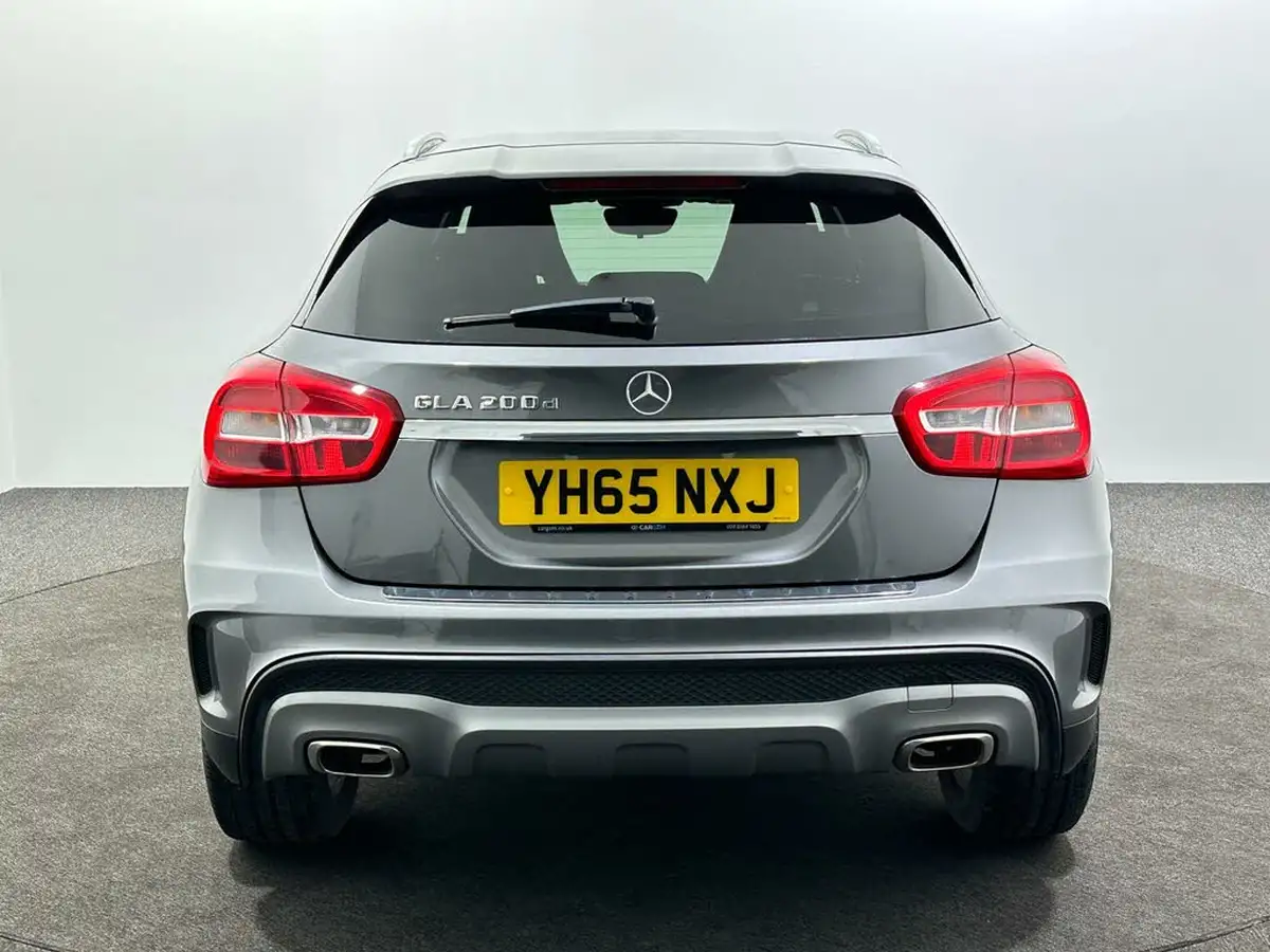 2015-mercedes-benz-gla-class-21d-gla-200d-amg-line-ss-big-5