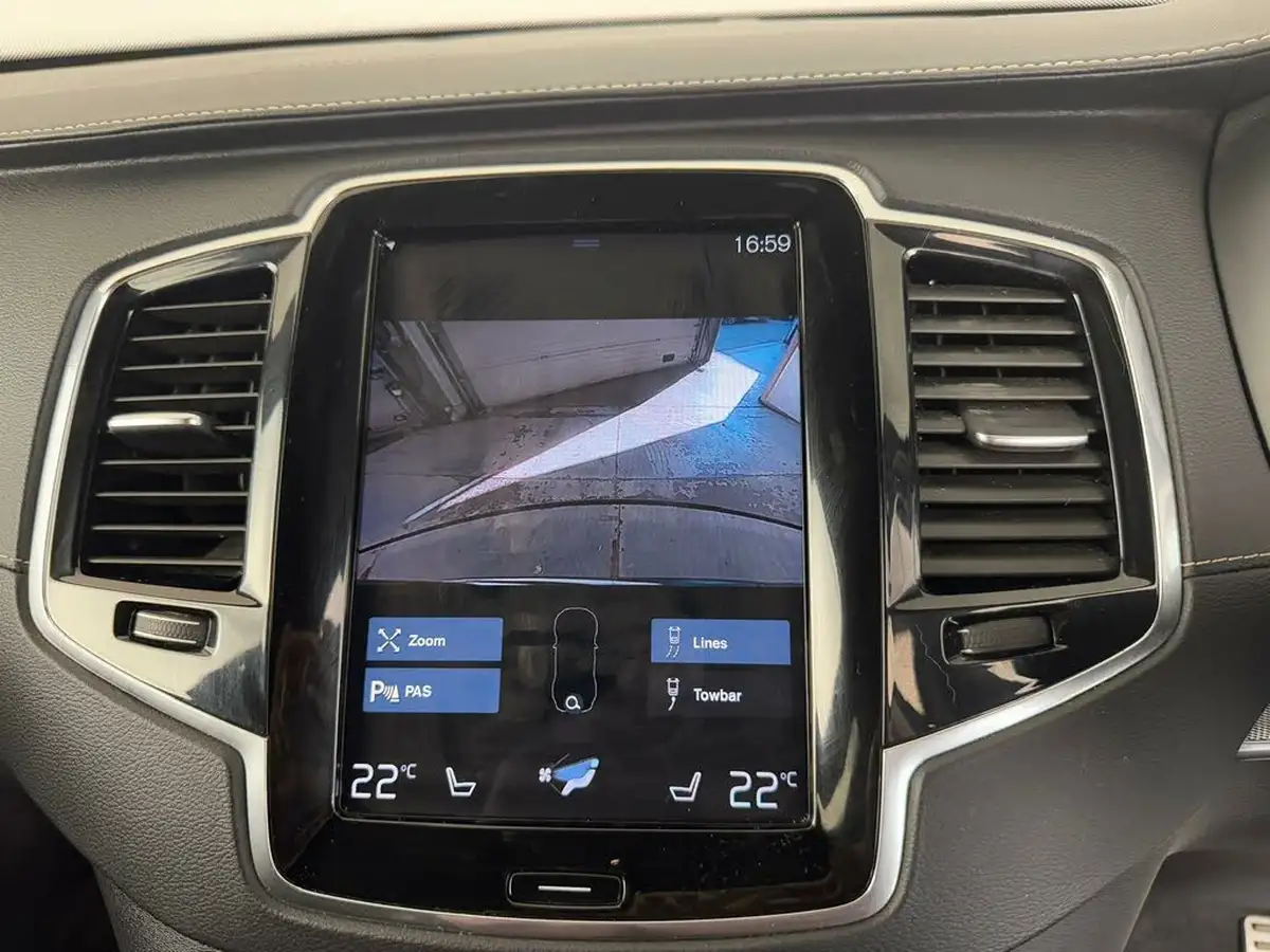 2021-volvo-xc90-20-b5-r-design-big-55