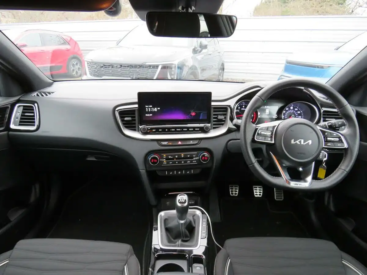 2024-kia-ceed-15-t-gdi-gt-line-138bhp-big-9