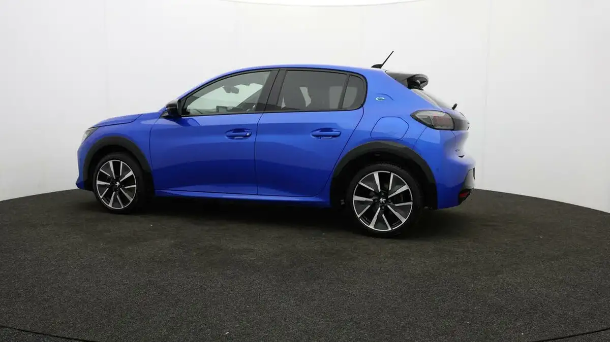 2021-peugeot-208-e-gt-50kwh-big-64