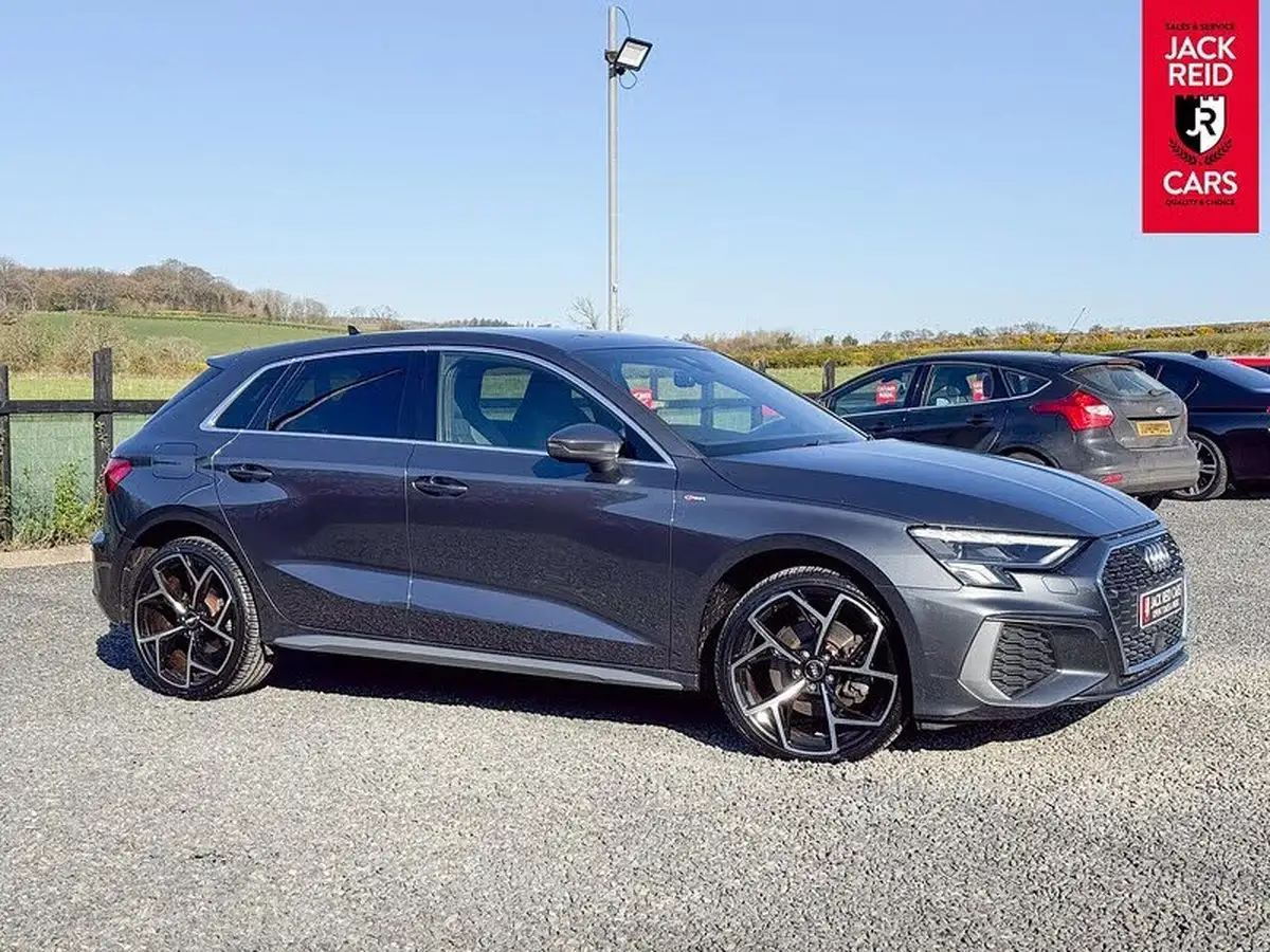 2021-audi-a3-14-40-tfsi-e-s-line-big-6
