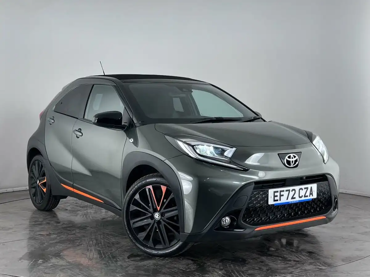 2022-toyota-aygo-x-10-vvt-i-limited-edition-big-32