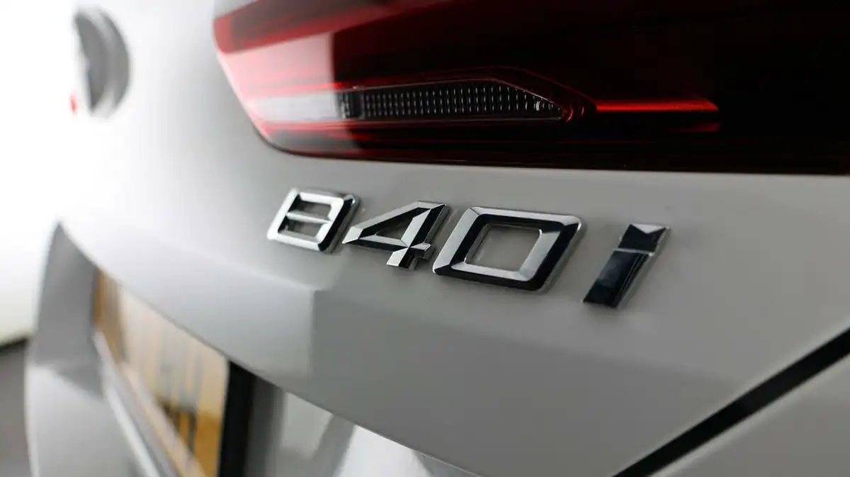 2021-bmw-8-series-30-840i-m-sport-coupe-2d-big-21