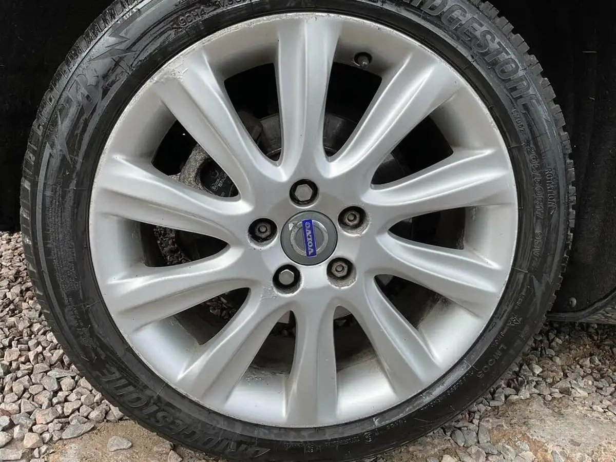 2014-volvo-v40-16td-d2-se-lux-big-6