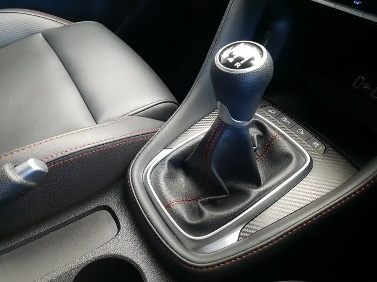 2024-mg-zs-suv-15-vti-tech-exclusive-big-16