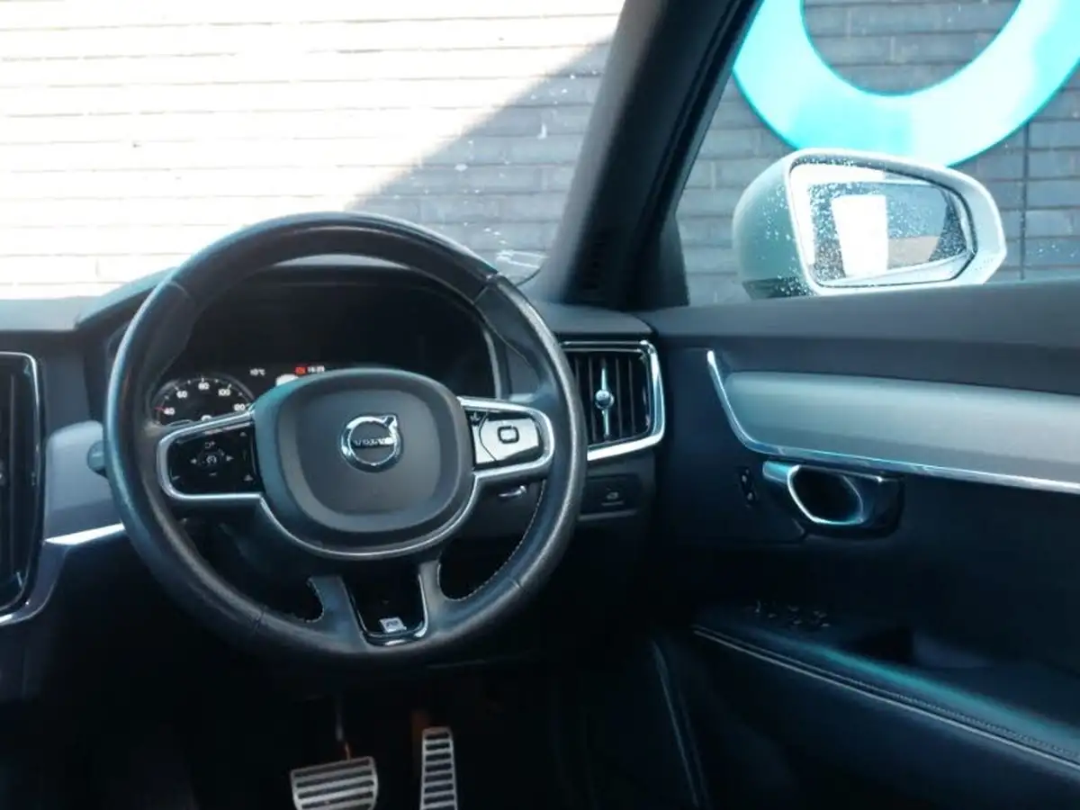 2018-volvo-s90-20td-d4-r-design-big-9