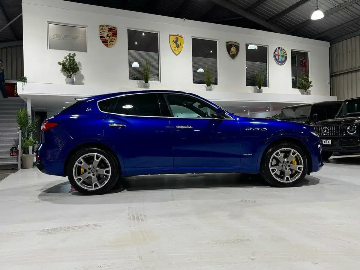 2019-maserati-levante-30-gransport-nerissimo-pack-ss-big-1